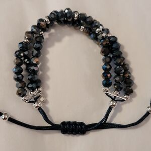 Avon Black and Silver Beaded Bracelet